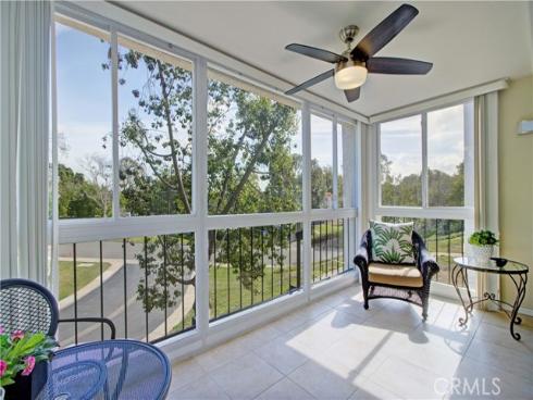 4011  Calle Sonora Oeste  2E , Laguna Woods, CA