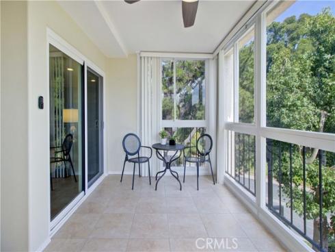 4011  Calle Sonora Oeste  2E , Laguna Woods, CA