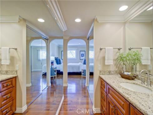 4011  Calle Sonora Oeste  2E , Laguna Woods, CA