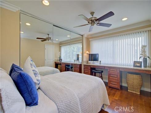 4011  Calle Sonora Oeste  2E , Laguna Woods, CA