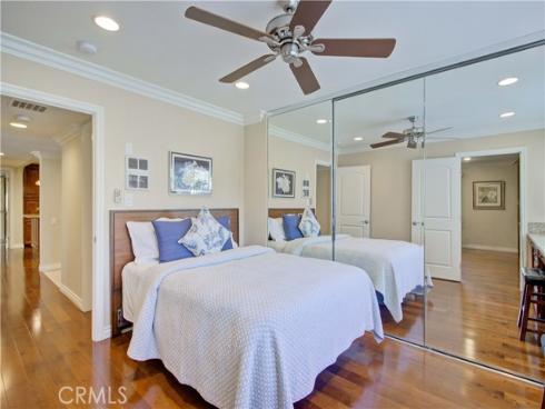 4011  Calle Sonora Oeste  2E , Laguna Woods, CA