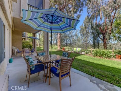 4011  Calle Sonora Oeste  2E , Laguna Woods, CA