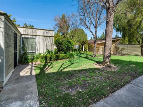 27  Avenida Castilla  D , Laguna Woods, CA