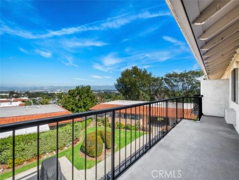 3110  Via Serena South  P , Laguna Woods, CA