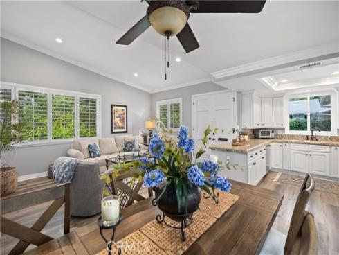 713  Avenida Majorca #b  , Laguna Woods, CA