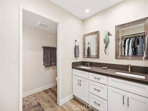 5506  Paseo Del Lago  N , Laguna Woods, CA