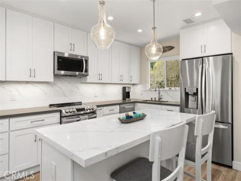 5506  Paseo Del Lago  N , Laguna Woods, CA