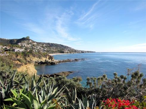 859  Ronda Mendoza  D , Laguna Woods, CA