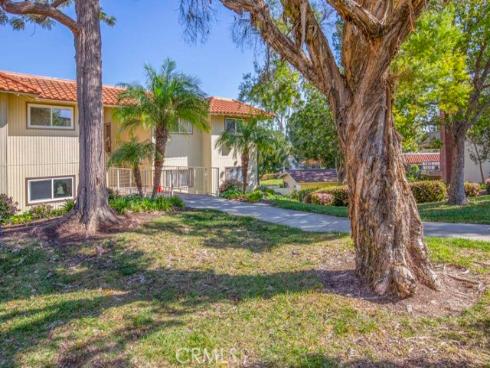 860  Ronda Mendoza  D , Laguna Woods, CA