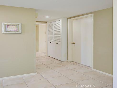 860  Ronda Mendoza  D , Laguna Woods, CA