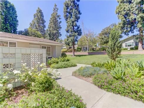 500  Avenida Sevilla  A , Laguna Woods, CA