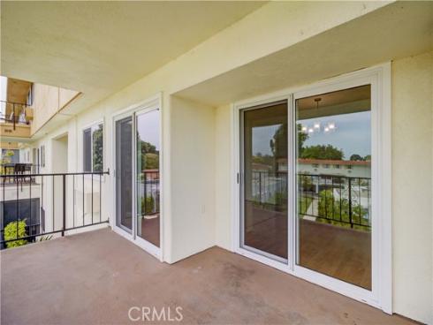 2355  Via Mariposa  2F , Laguna Woods, CA