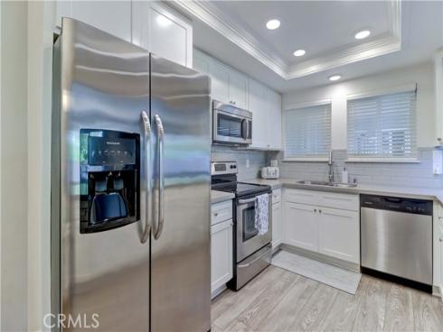 670 Via Mendoza B , Laguna Woods, CA