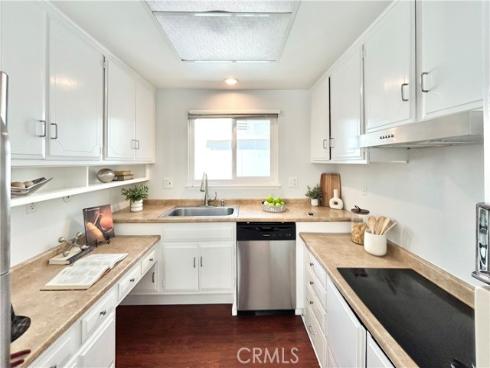 2252 Via Puerta B , Laguna Woods, CA