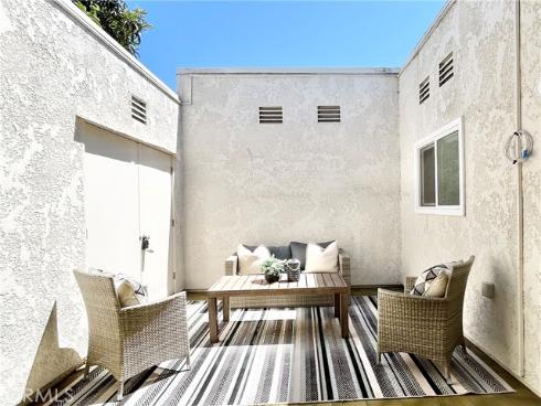 2252 Via Puerta B , Laguna Woods, CA