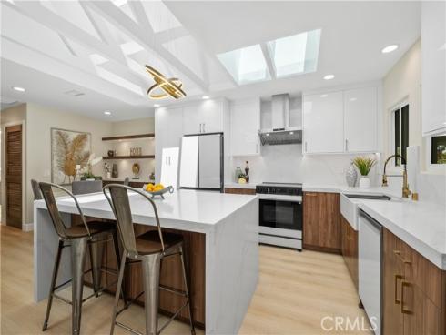 2319 Via Puerta O , Laguna Woods, CA