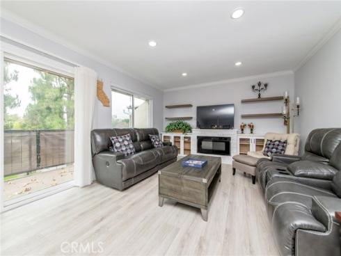 3015 Via Buena O Vista, Laguna Woods, CA