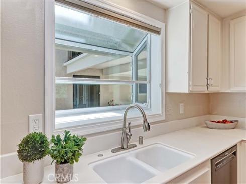 4010  Calle Sonora Oeste  1C , Laguna Woods, CA