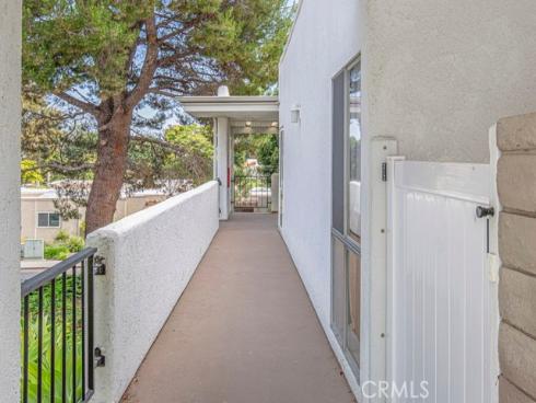 2276 Via Mariposa N , Laguna Woods, CA
