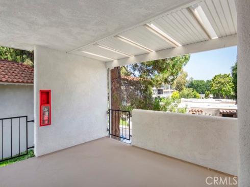2276 Via Mariposa N , Laguna Woods, CA