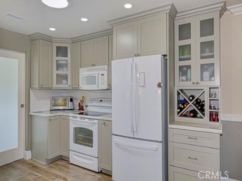 2044 Via Mariposa B , Laguna Woods, CA