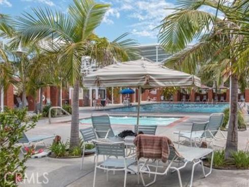 18 Via Castilla C , Laguna Woods, CA