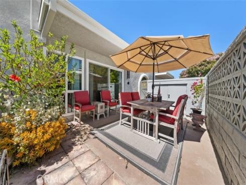 2205 Via Mariposa G , Laguna Woods, CA