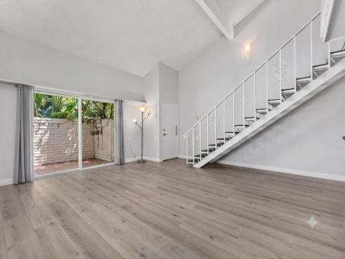 2057 Via Mariposa B , Laguna Woods, CA