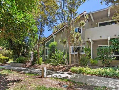 2057 Via Mariposa B , Laguna Woods, CA