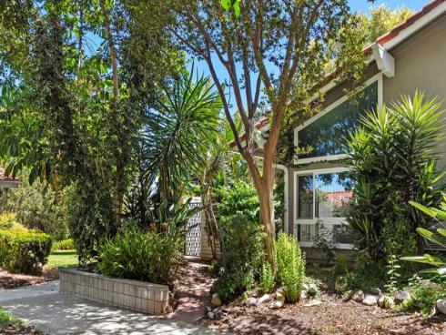 2057 Via Mariposa B , Laguna Woods, CA
