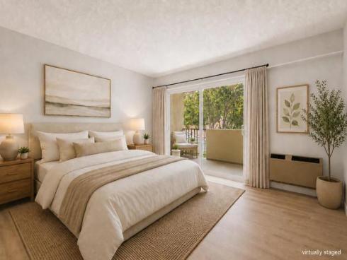 2057 Via Mariposa B , Laguna Woods, CA