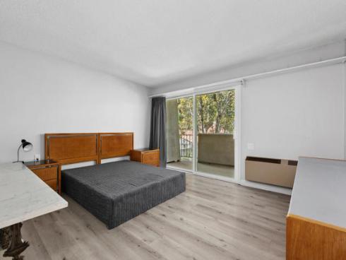 2057 Via Mariposa B , Laguna Woods, CA