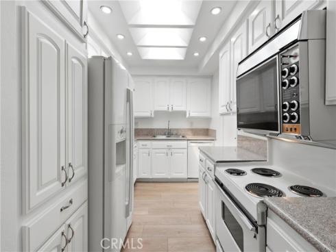 3296 San Amadeo B , Laguna Woods, CA