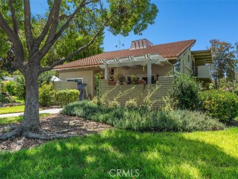 2164 Via Mariposa B , Laguna Woods, CA