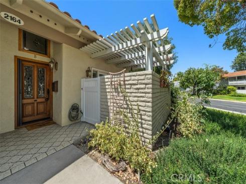 2164 Via Mariposa B , Laguna Woods, CA