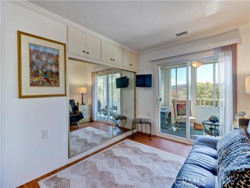 898 Ronda Sevilla N , Laguna Woods, CA