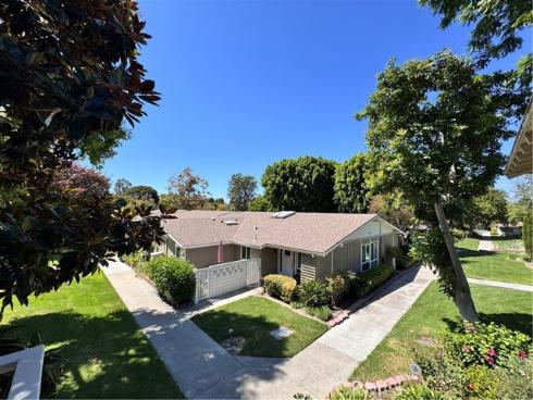 255  Calle Aragon  P , Laguna Woods, CA