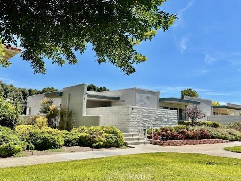 2213 Via Mariposa East A