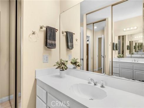 2401  Via Mariposa W  2A , Laguna Woods, CA