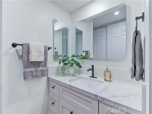 4015  Calle Sonora Oeste  1F , Laguna Woods, CA