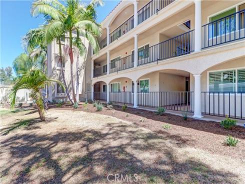 4015  Calle Sonora Oeste  1F , Laguna Woods, CA