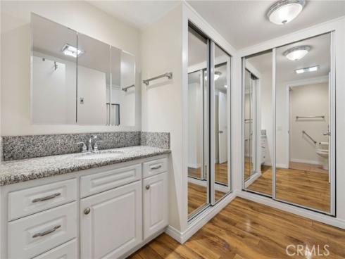 890 Ronda Sevilla , Laguna Woods, CA