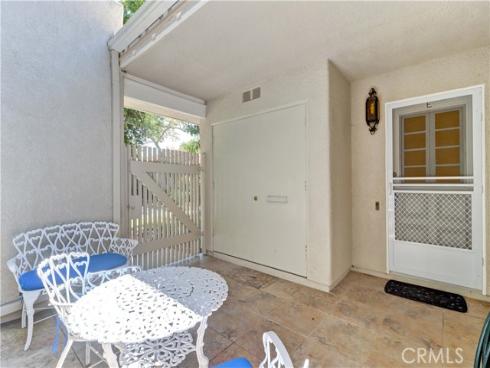 2054 Via Mariposa E , Laguna Woods, CA