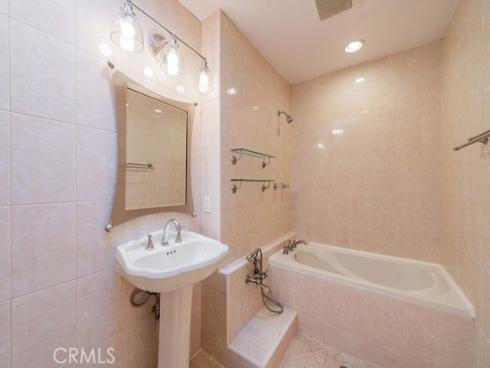 3062 S Via Serena D , Laguna Woods, CA