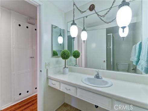 8 Via Castilla H , Laguna Woods, CA