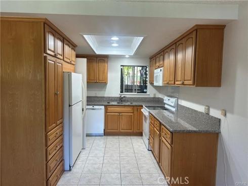 967 Calle Aragon , Laguna Woods, CA