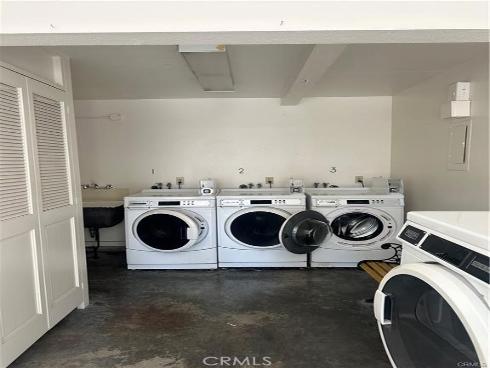 967 Calle Aragon , Laguna Woods, CA