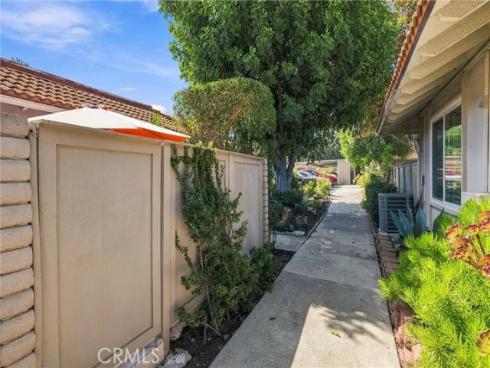 3082  Via Serena  A , Laguna Woods, CA