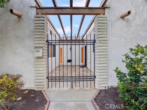 2262 Via Puerta D , Laguna Woods, CA