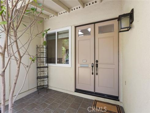 65 Calle Aragon B , Laguna Woods, CA